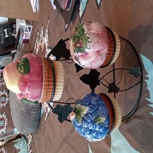 #782 Vintage Fruit Basket